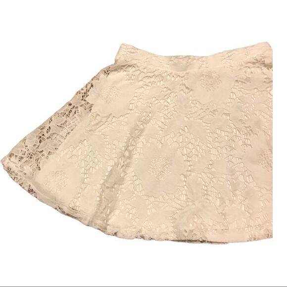 Aeropostale Lace Floral Mini Skater Skirt Girls Ivory White S/P - Picture 6 of 10